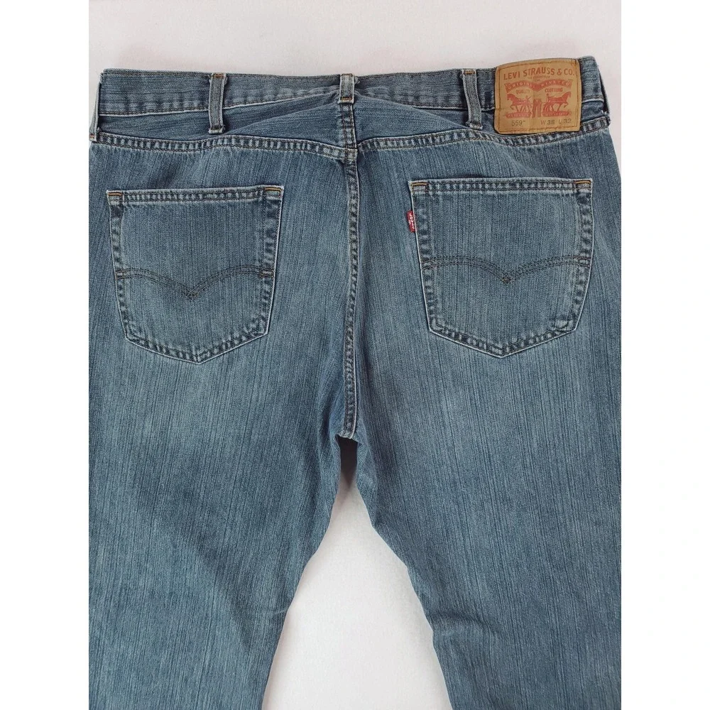 Levis levis 559